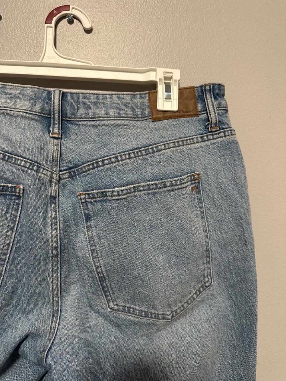 Madewell The Curvy Mid-Rise ’90s Straight Jean Light Wash 31 - Picture 7 of 14